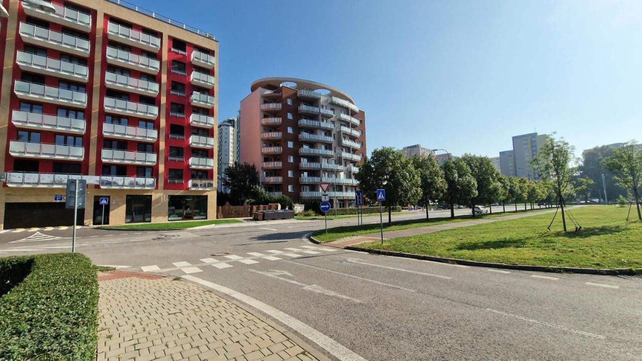 Luxo 2 Room Apartments By Bratislavatrip Zewnętrze zdjęcie